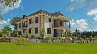 Immaculate 5-Bedroom Villa Garden in Dar es Salaam - Dar es Salaam - 3