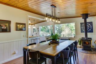 Puget Sound Cottage with Private Community Beach! - Coupeville - 4