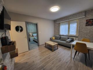 Happy Studio 47 B St Louis - 7