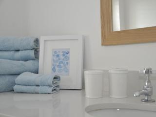 3 Bed in Tetbury 44955 - 1