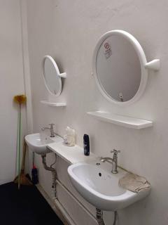 Annie Backpacker Hostel - Ban Nongdouang - 4