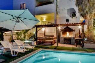 Holiday house with a swimming pool Split - 22234 - Split - 4