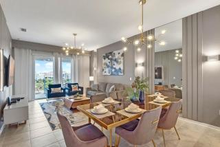 2 Bedrooms 2 Bathrooms Storey Lake 3150-404 Pc - 1