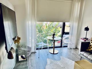 The Hive 301 King Suite - 7