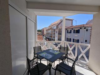 Arcachon Centre : Charmant T2 avec Loggia, Parking Sécurisé et Proche Plage - FR-1-420-61 - 0