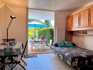 Appartement T2 Cabine avec Terrasse et Parking - 6 Couchages, Proche Plage, Calme et Arboré - FR-1-251-544 - Le Lavandou - 6