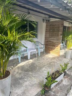 Jolie’s Place - 5