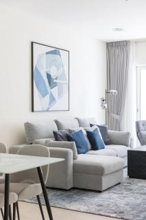 High Floor Elegance,prime Location-close To Tram - Dubai - 1