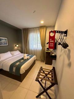 R Hotel Langkawi - Kuah - 9