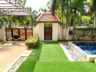 Deluxe Pool Villa close to Beach and Walking Street! - Pattaya - 0