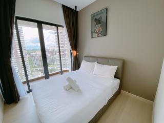 Seafront Country Garden Danga Bay by Lions Bay - 8