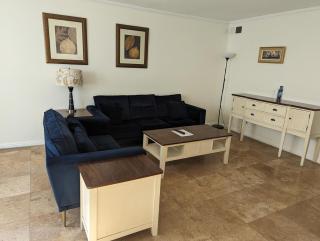 2Bedroom with Den and 2BA 4 Blocks to Santa Monica Beach - Los Angeles - 8