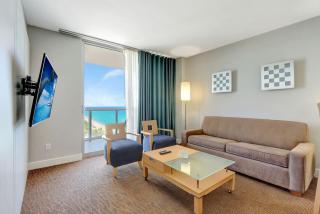Beachfront with direct beach access and amazing views - Aventura - 0