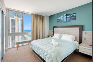 Beachfront Marenas Resort with Direct beach access - Aventura - 8
