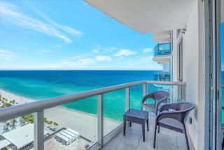 Beachfront Marenas Resort with Direct beach access - Aventura - 6
