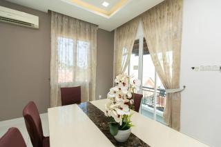Seaview Modern 5BR Ferringhi Beach Villa 16Pax - Batu Ferringhi - 8