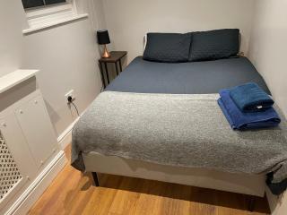 2 Bedroom Apartment Chiswick Park Tube Station - Londra - 5