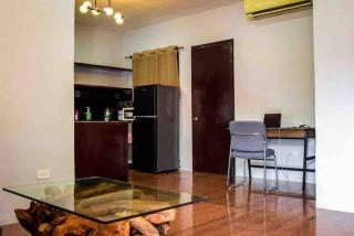 RQ Cozy Two Bedroom House @ La Cassandra, Wifi & Netflix - 5