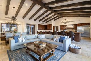 Luxury 7-BD Hacienda-Style Villa with Butler & Staff - Cabo San Lucas - 8