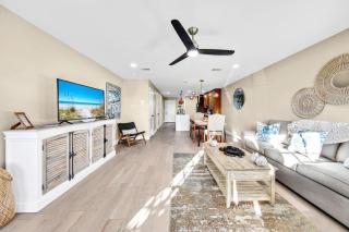 Modern Beach Bungalow - 4