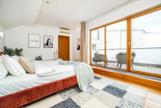 Lavish and chic duplex apartment - 2