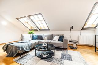 Lavish and chic duplex apartment - 6