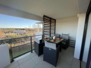 Studio cabine neuf avec terrasse proche plage et centre, parking privé inclus - FR-1-250-185 - Le Grau-du-Roi - 0