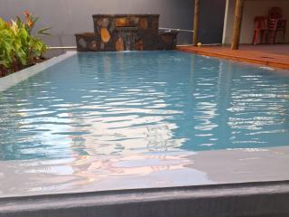 Three bedrooms House on first floor and access to swimming pool - 2