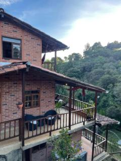 Finca con BBQ, Parking Privado y Hamacas - 0