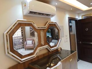 cozy and modern apartment in central location in Cairo Mohandessin near Nile - 1