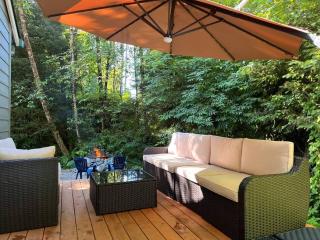 Forest cottage - secluded, hot tub, walk to beach - Rockaway Beach - 7