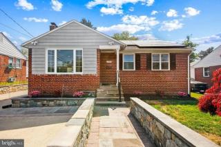 LOVELY 2 BEDROOMS APPARTEMENT, LAUNDRY/PARKING/TV - Silver Spring - 2