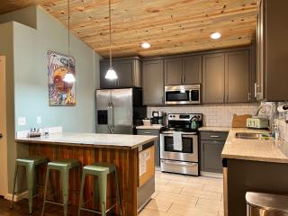 Forest cottage - secluded, hot tub, walk to beach - Rockaway Beach - 9