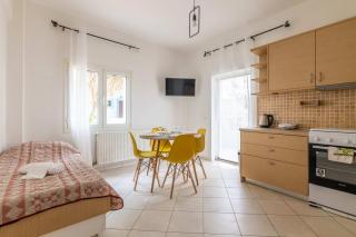 Beachfront Bliss 10 Meters to Golden Sands! - Gournes - 8