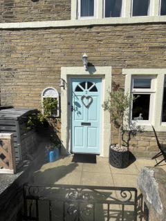 Cute and cosy 2 bed cottage - Honley - 9