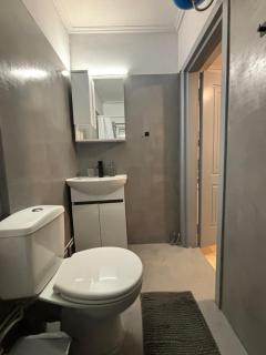 Jacuzzi studio close to athens airport!! - Pallíni - 4