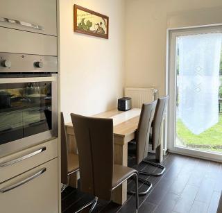 near Düsseldorf Messe and Airport, two Bedrooms, Parking, Kitchen and Garden - Duisburg - 2