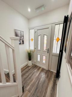 Private Studio self contained En-suite Room in Newly renovated house in Birmingham B62 R5 - 8