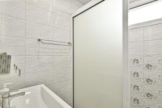 Cozy flat for 3 on a Budget - 7