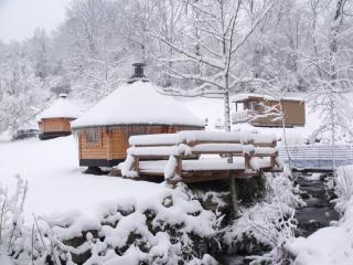 Escapade Romantique: Cabane avec Terrasse Panoramique, Poêle à Bois et Éclairage Multicolore - FR-1-589-441 - Ferdrupt - 9