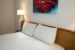 Ramada Cambridge - Cambridge - 5