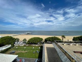 Appartement 4 chambres au dernier étage avec immense terrasse face au Bassin à Arcachon - FR-1-420-122 - Arcachon - 0