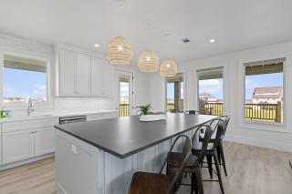 The Big Shore home - Crystal Beach - 2