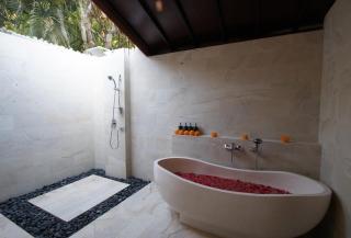 Luxurious & Tranquil Beachfront private villa with private pool - 5