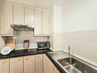 Baan Sansaran Excellent apartment on the beach with a large territory and swimming pools. - 5