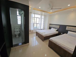 The Monarch Apartment - Guwahati - 8