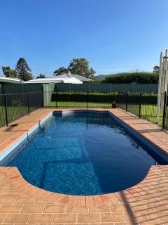Spacious resort style property with pool in Mudgee - Rest Easy Mudgee Villa - Mudgee - 4