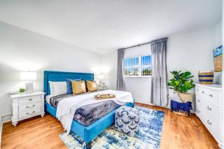 Water View - King Bed - 1st Floor - Palm Wave Says - Coconut Creek - 1