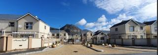 Stylish Coastal Retreat near Surfers corner - Muizenberg - Muizenberg - 9