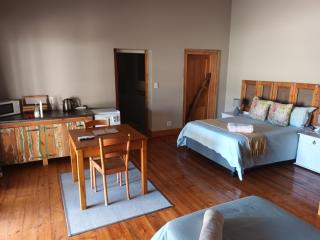 Featherhouse - Colesberg - 4